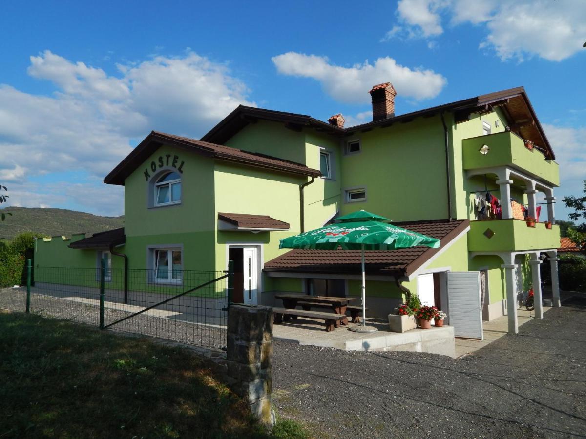 Hostel Ociski Raj Козина Экстерьер фото
