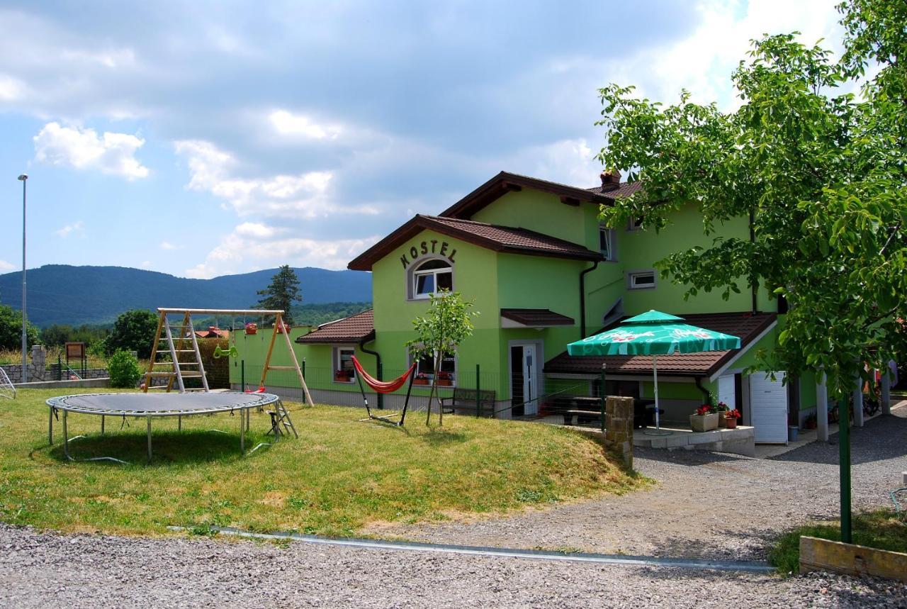 Hostel Ociski Raj Козина Экстерьер фото